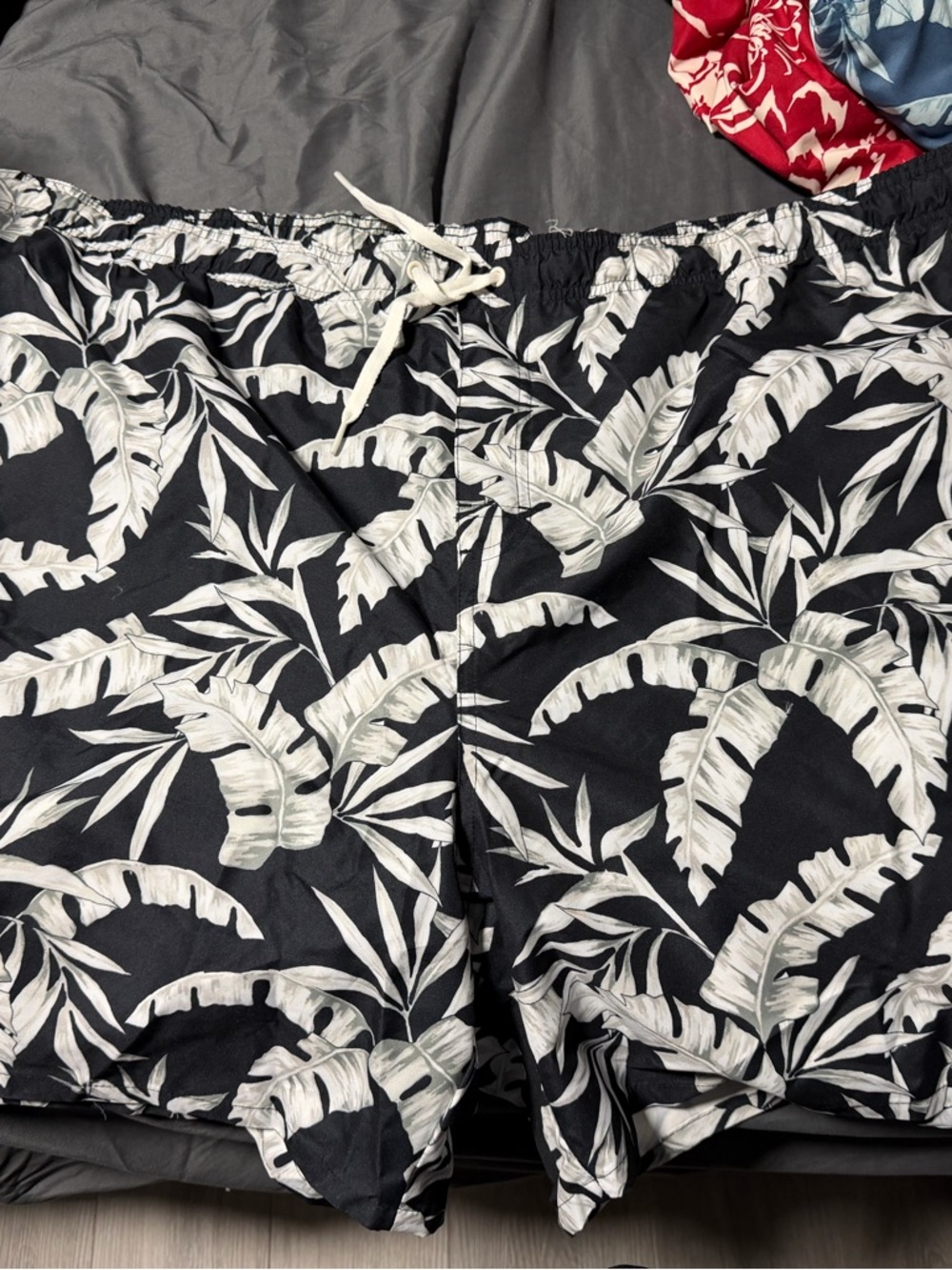 Black Tropical Leaf Swim Shorts Old Navy 4XL